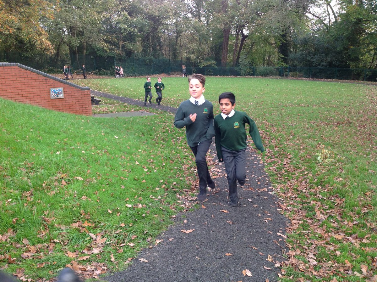 WoodfieldWigan's tweet photo. Completing our @_thedailymile in the fresh air puts a spring into our step! @IhlWigan https://t.co/zio2Xcdoab
