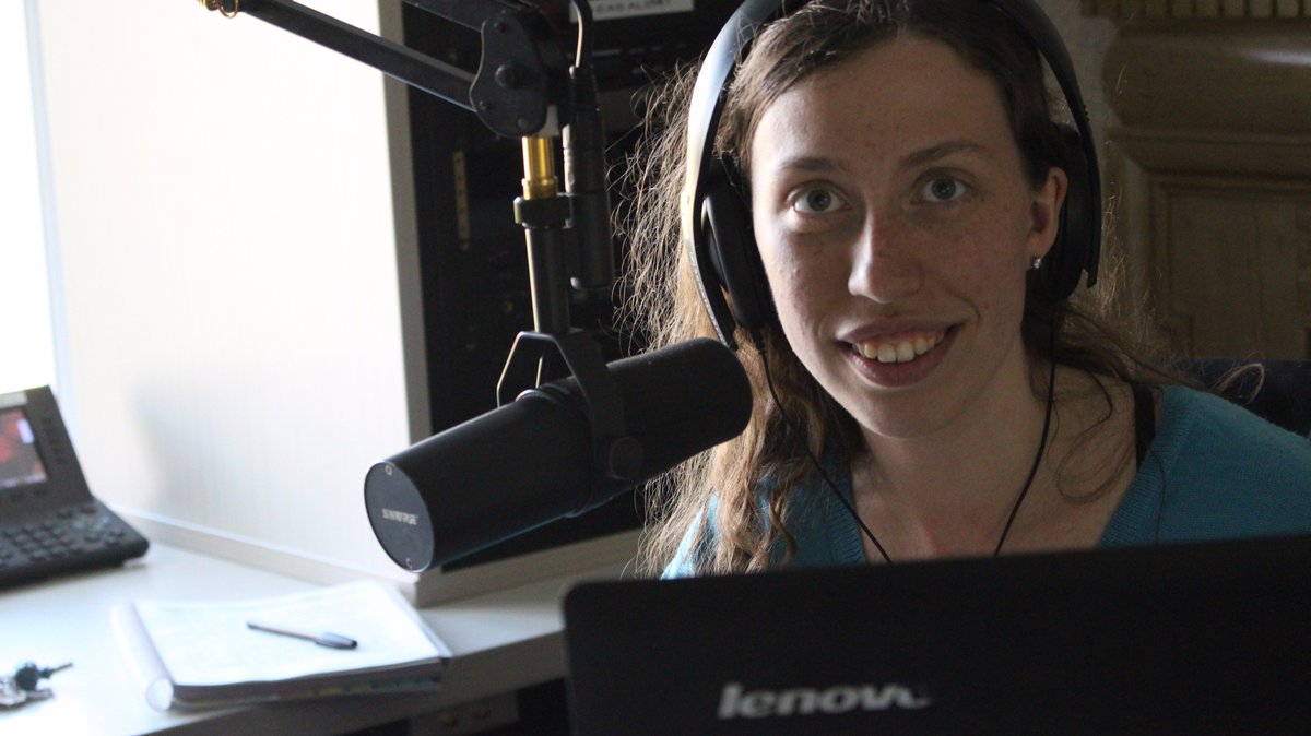 Kate Lutz is live now with "Press X to Jam!" Tune in on wnhu.org!