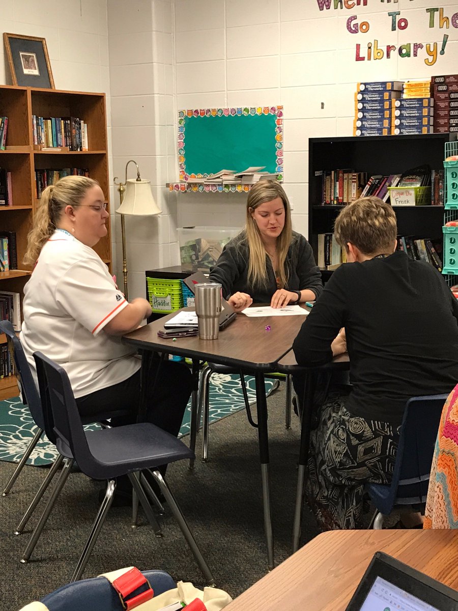 BVinson07's tweet image. 6th grade Ts practicing @lead4ward&apos;s Stop Plop &amp;amp; Roll! They will implement with Ss next! #strategyoftheweek @WunderlichKISD @SarahLanders9