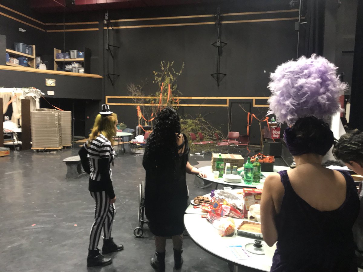 Encore Halloween Party🎭