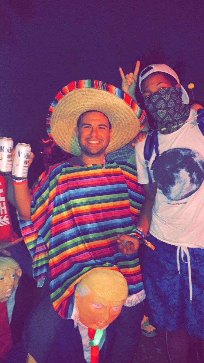 likethegreatest's tweet photo. I had to take this because well...... it speaks for itself 😂😂 #VoodooFest2017 #Nola https://t.co/vWcCvEARLU
