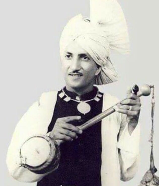 Nirmalsidhuuk's tweet photo. Tumbi wala baba https://t.co/TYdkphXcSM