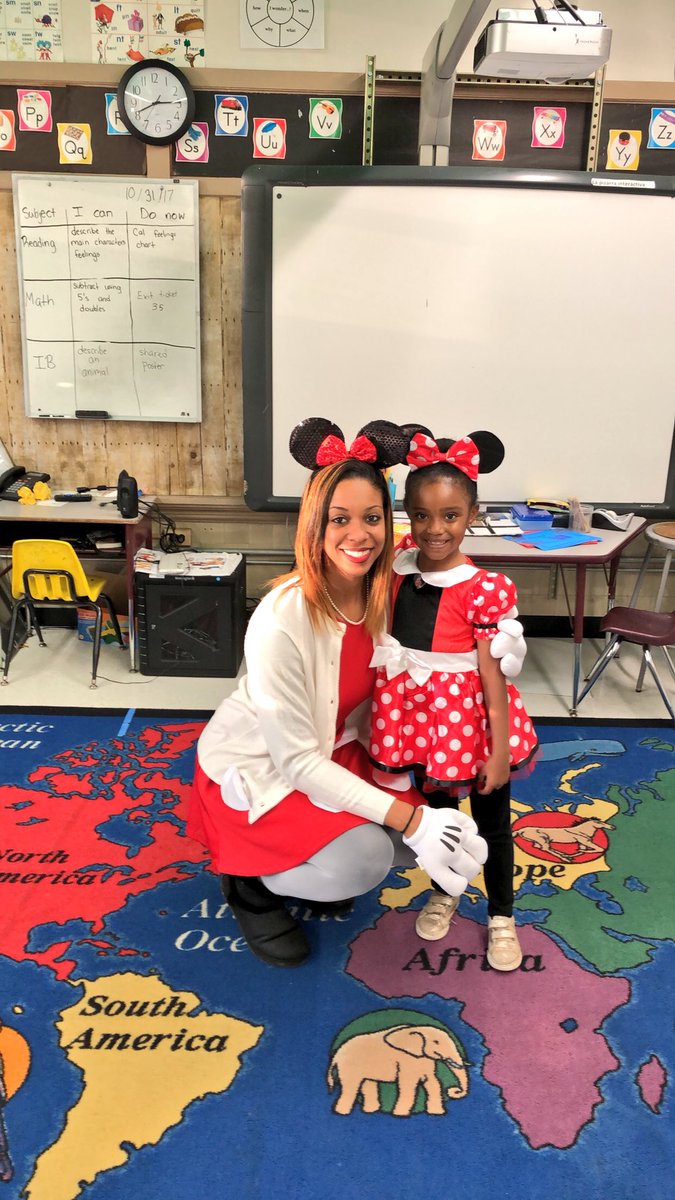 girl_ebony's tweet photo. Minnie and mini Minnie ☺️ #FPCSwoodridge #bookcharacterday #FPCS https://t.co/8fiPjE6R2z