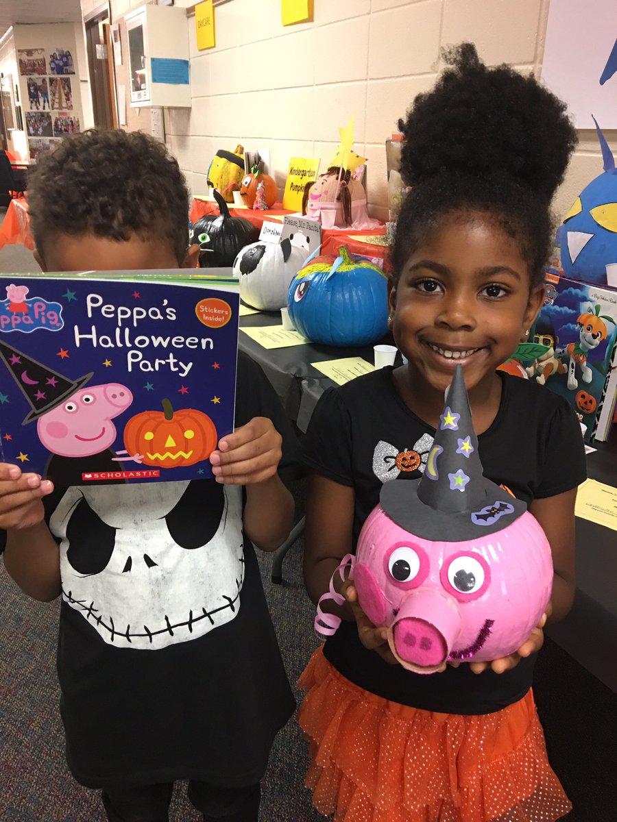 evanskinder's tweet photo. #characterpumpkin @BrillLibrarian #kinderrocks @KleinISD https://t.co/LkcV1meQHC