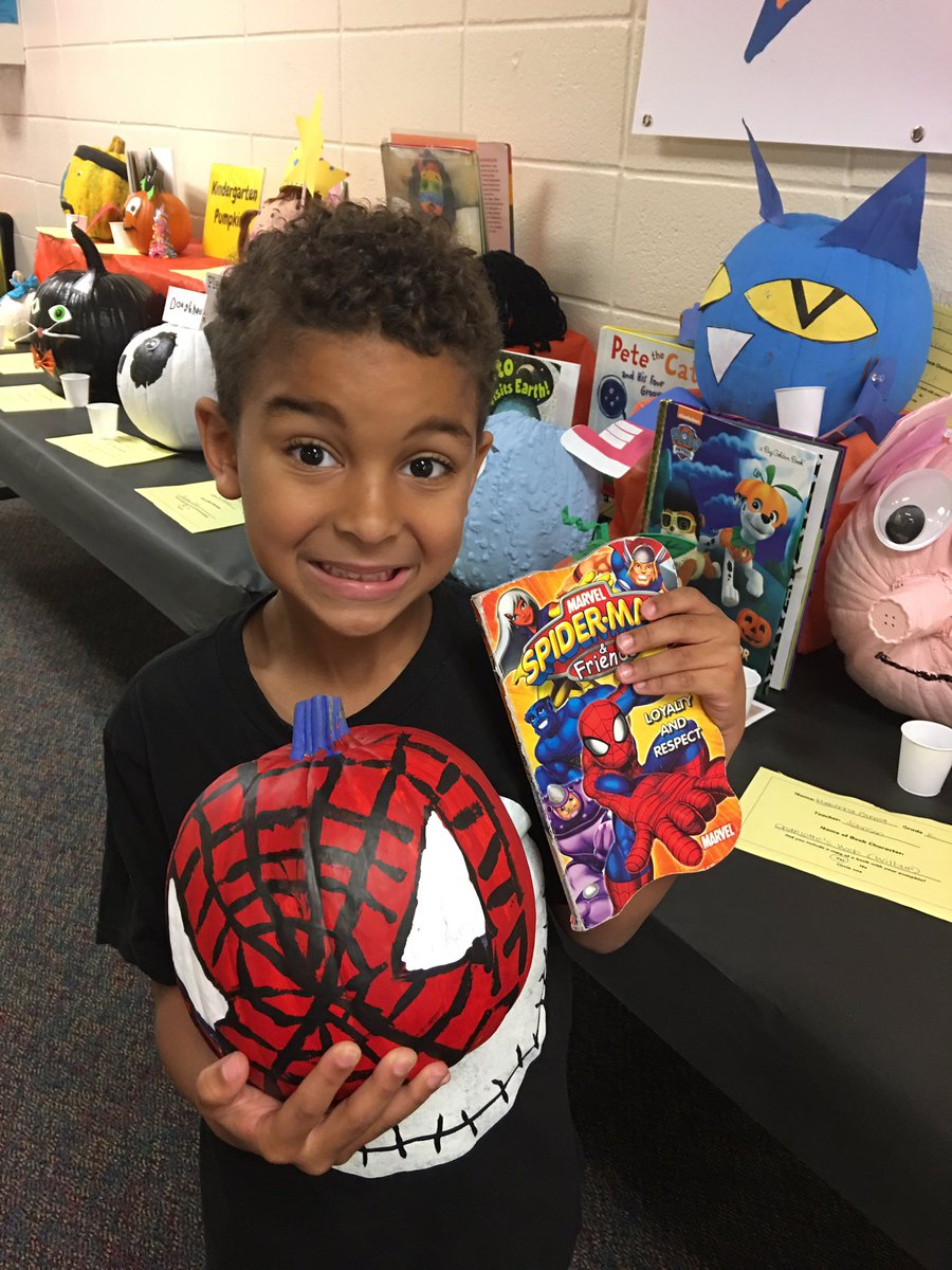 evanskinder's tweet photo. #characterpumpkin @BrillLibrarian #kinderrocks @KleinISD https://t.co/LkcV1meQHC