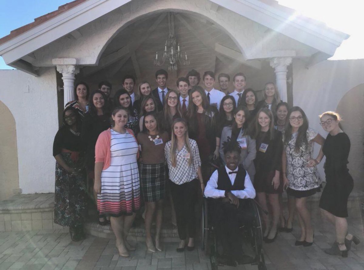 PascoFBLA's tweet photo. Thank you to all the PHS FBLA members who attended the Fall Rally! #elevateyourfuture #phsfbla https://t.co/6tImUNcRMD