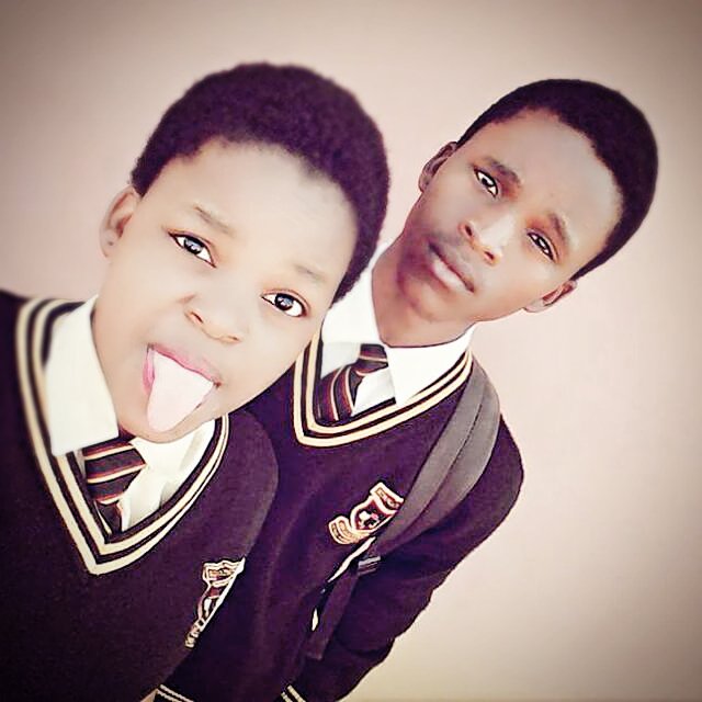 SphaRichard's tweet image. My sister. .and I