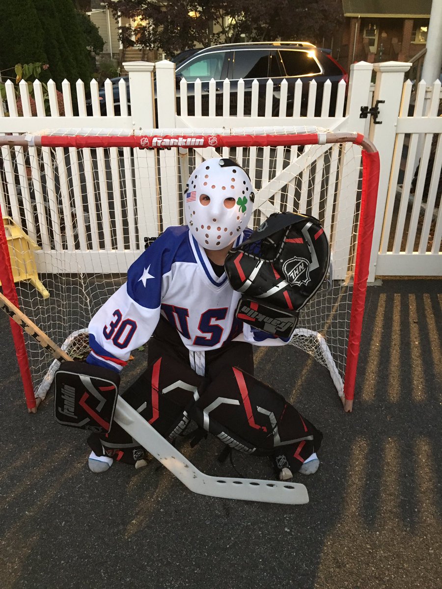 hfc57's tweet photo. @JimCraigUSA my favorite hockey player - best Halloween costume https://t.co/ptKjsOXpWI