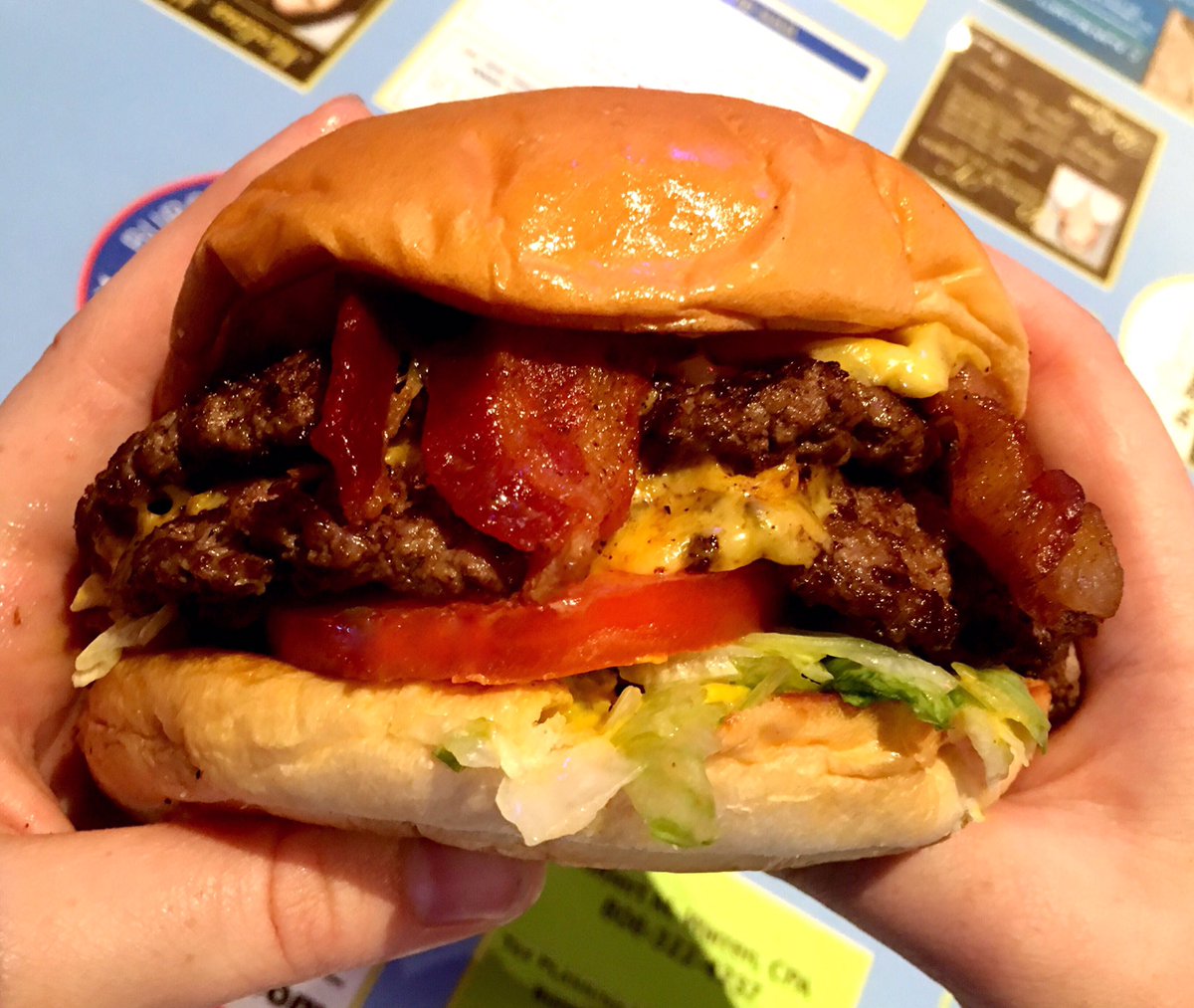 BlueSkyLubbock's tweet photo. Handheld happiness... 🍔 https://t.co/0urOgk4I2q