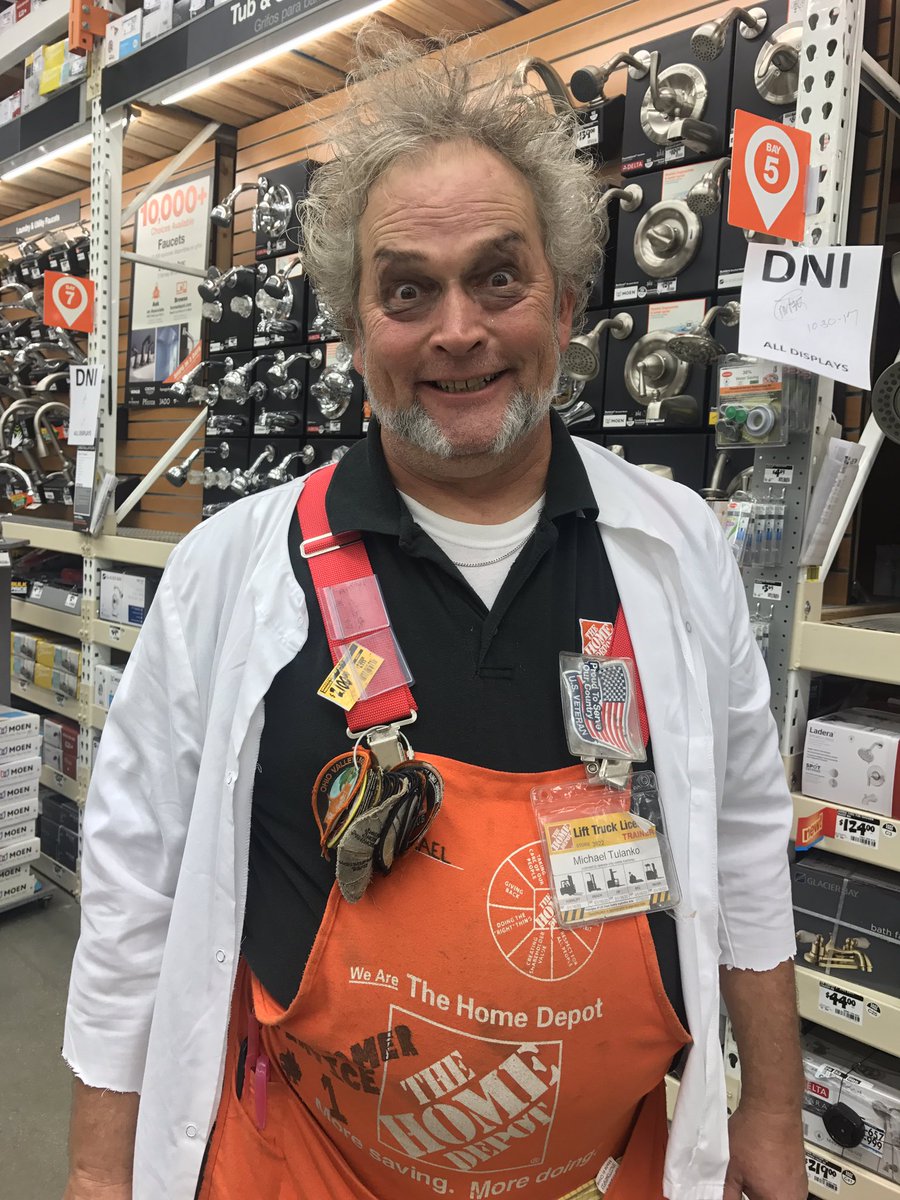 misty_melton's tweet photo. Halloween fun at 3822! Great way to end #CAM @cburch0302 @geraldrmullins @Paul_Haitsch @depotwarrior @Emme07532949 https://t.co/0elzeAZORT