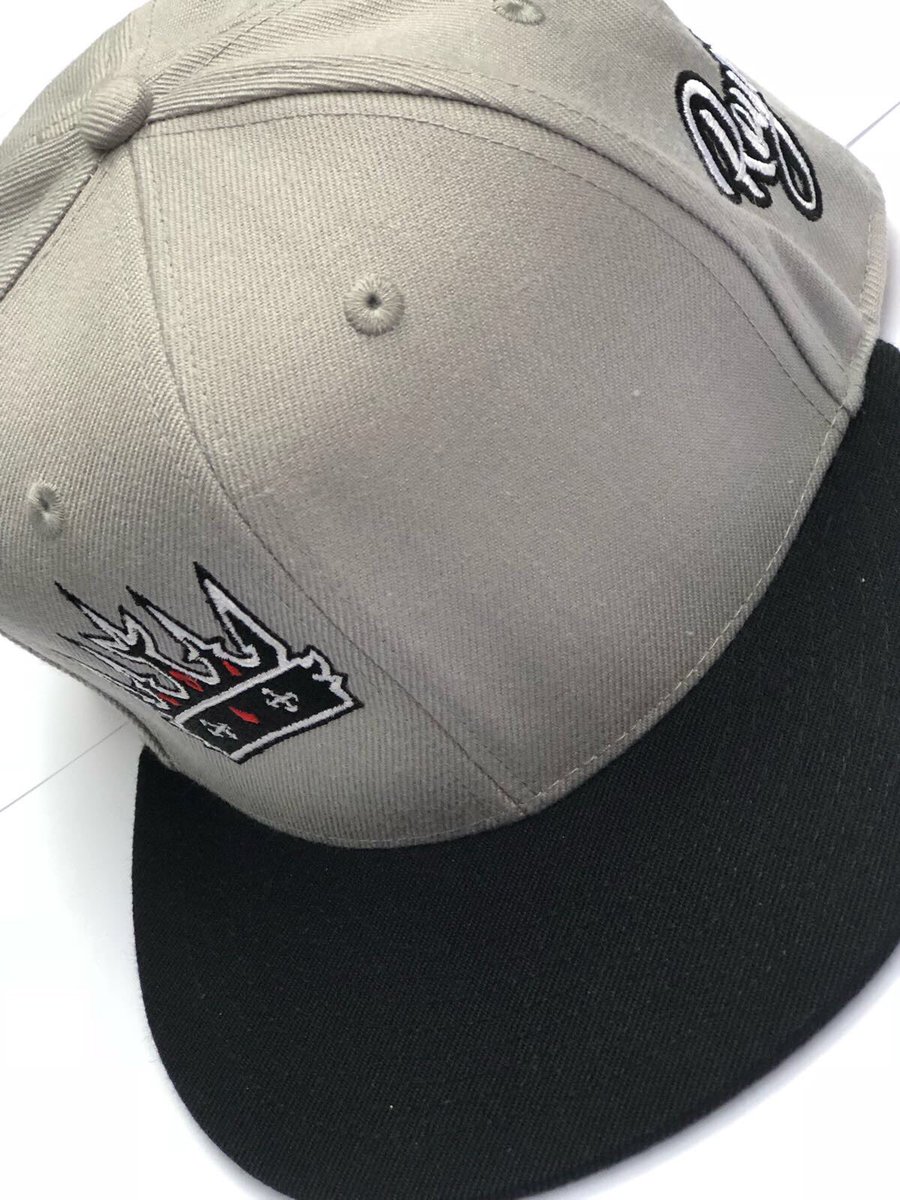RoyalLabel1's tweet photo. New Peaks selling fast 👑 https://t.co/4y92EQP7d1