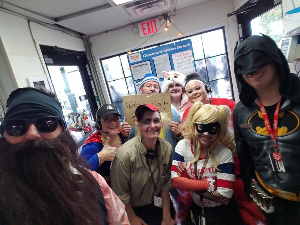 JonMalicott's tweet photo. HAPPY HALLOWEEN #SRITULSA https://t.co/WN6fI01Pm9