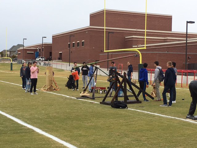 ReedyLions's tweet photo. AP Physics "Punkin' Chunkin'" today! #ReedyPride #RHSLearns @friscoisd https://t.co/teVfrF2AqL