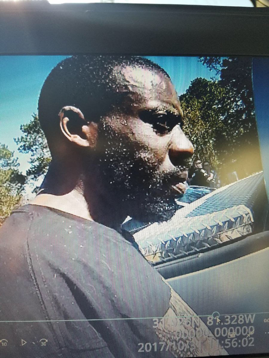SavPolice's tweet photo. #SCMPDalert Randolph Frazier, 30, escaped McIntosh police custody @ MMC ER. in handcuffs, ripped red pants, black shirt. Call 911 if seen! https://t.co/tmYwWC9yQB