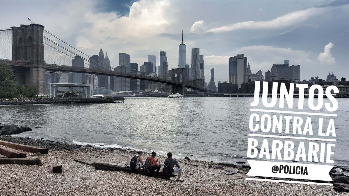 policia's tweet photo. Nuestro apoyo y cariño a las víctimas y familiares del atropello en #Manhattan, Nueva York. Juntos venceremos al terror. Ayúdanos 📞900822066 https://t.co/2RbLJLcCrm