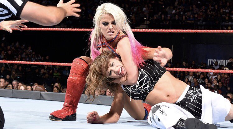 RashSovereign's tweet photo. @ActuaIWWE @ActuaIUniverse @RedefiningAnEra – learn that she can't ever defeat a goddess. She was fortunate enough to be in the same ring as me but that was about it. Dream big, old – https://t.co/V76FPqGxPs