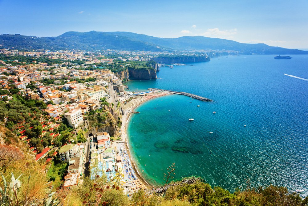 DublinAirport's tweet photo. We’ve got 2 return flights to Naples from @DublinAirport with @Ryanair to give away. Just follow us &amp; retweet to enter. #DUBNaples https://t.co/7M2mMyOEZQ
