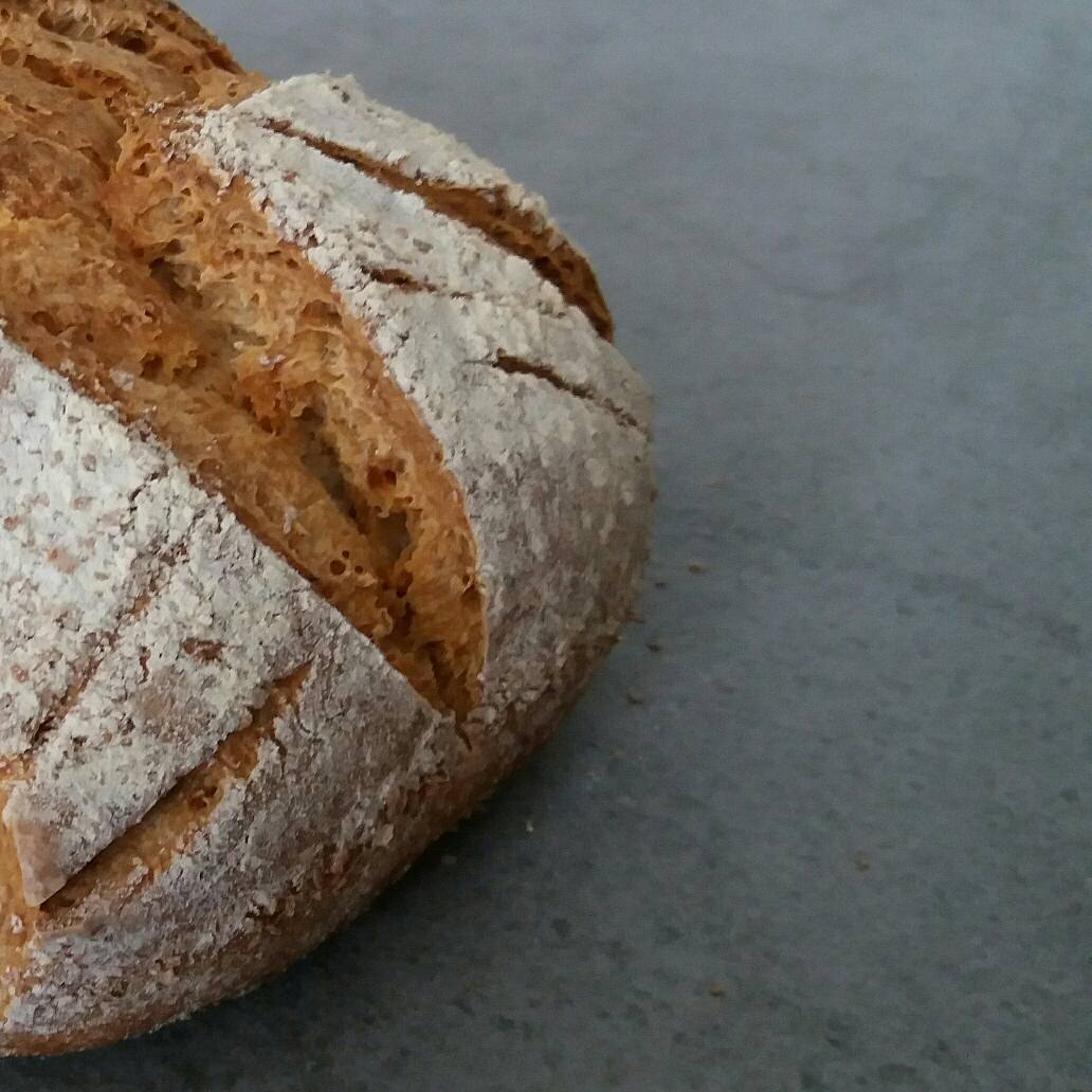 BGZLuca's tweet photo. Per me fare il #pane è una questione di pazienza e voglia di migliorare.
75% #farro bianco e #integrale 25% #monococco #enkir sourdoughbread https://t.co/NRm3ITnn5L