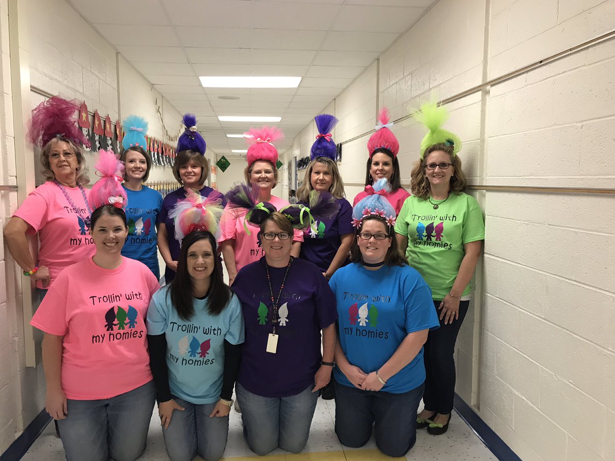 MilesTonya's tweet photo. Trollin' with my homies today in Kindergarten! #trollhairdontcare #jdcsprimary #jdcspride https://t.co/26AKOMhNhz
