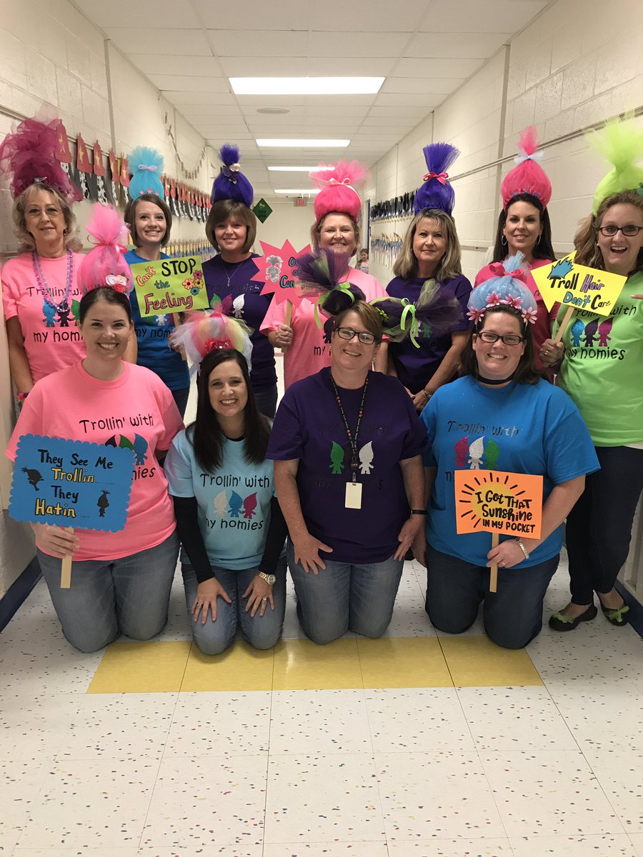 MilesTonya's tweet photo. Trollin' with my homies today in Kindergarten! #trollhairdontcare #jdcsprimary #jdcspride https://t.co/26AKOMhNhz