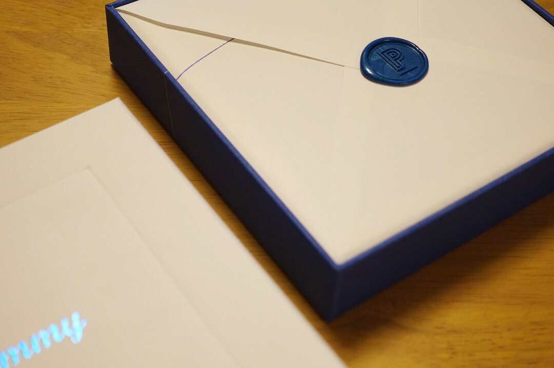 PLAIN ARCHIVE tweet media