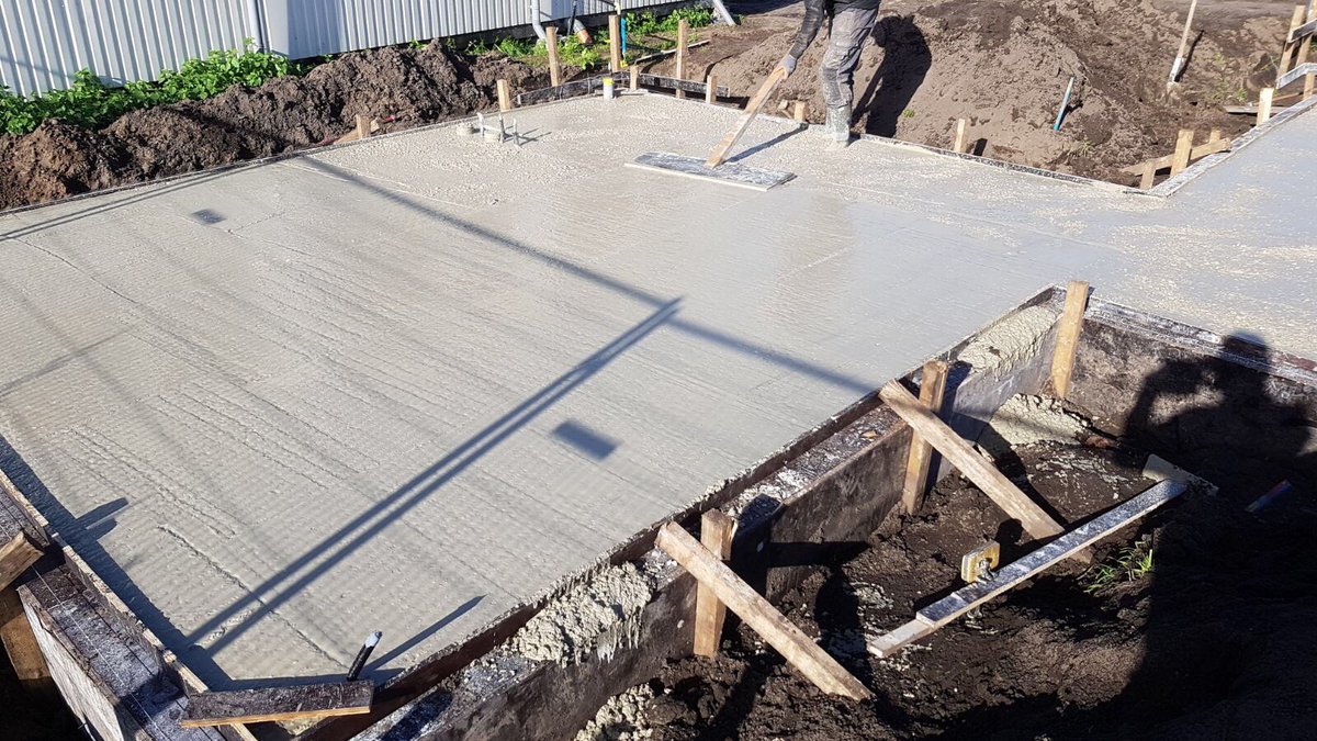 FMBouw's tweet photo. Op deze fundering verrijst miv 8/11 de volgende woning in #staalframe https://t.co/49UCGFc8QC