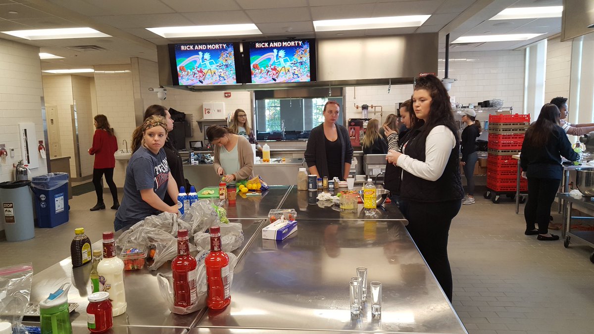 ProfDonnieB's tweet photo. Mocktail week is here! #PattonProud #OURHT https://t.co/G3F73A9N44