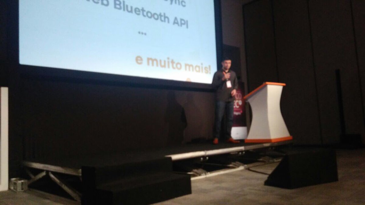 im_imdigital's tweet image. Our developer @LuizVenturote and his talk about PWA. #magento #magento2 #imaginationmedia