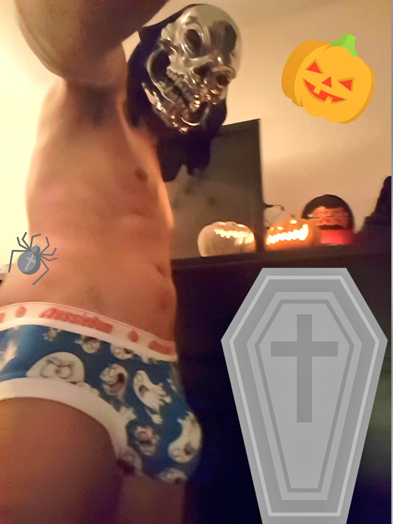 underweargasm's tweet photo. Getting ready for the the Halloween party 🎃👻 What are your plans for Halloween? ☠️💀 #gayhalloween https://t.co/Z9EaBW3mFk