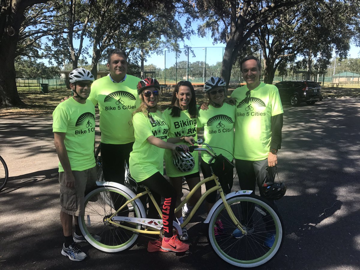 bikewalkcfl's tweet photo. Ready to roll to explore bike-friendly routes w/BWCF board members, @FloridaHospital @HealthyCentralF Commissioner Bob Dallari https://t.co/rCjeX9k75h