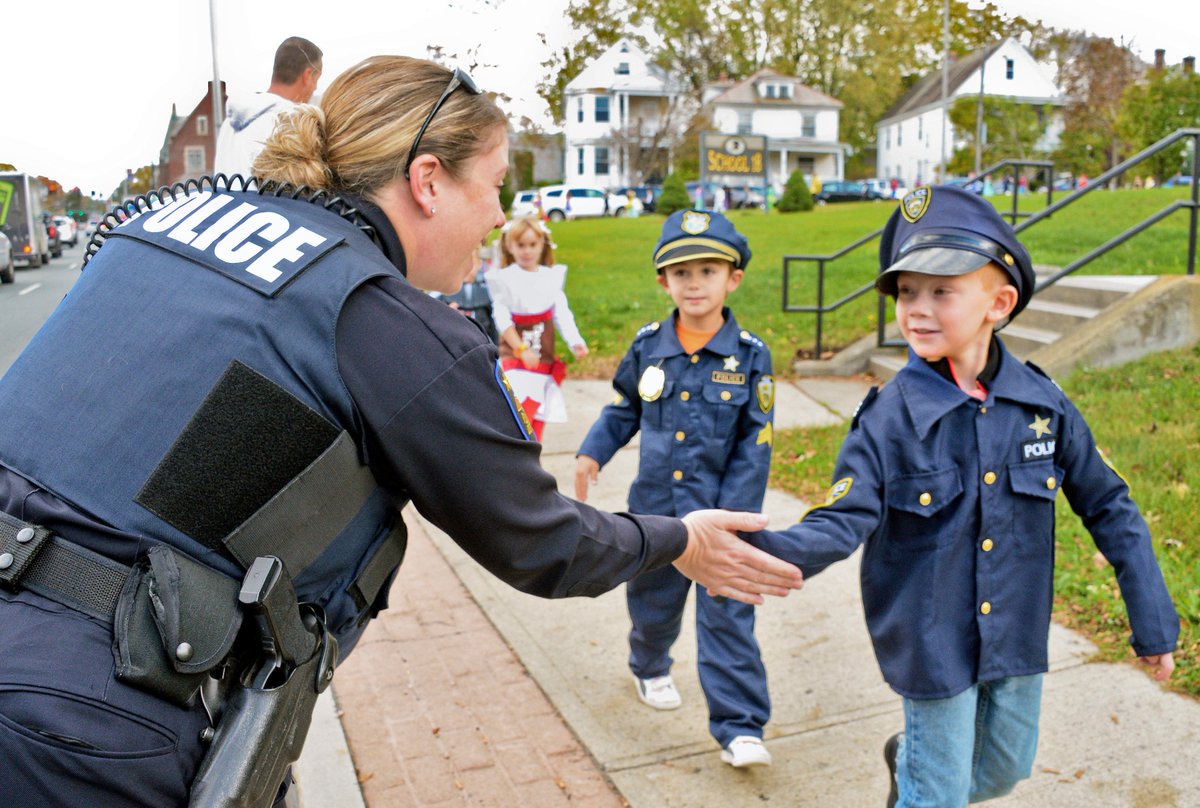 jcdannibale's tweet photo. Kids march in School 18's annual Halloween Parade in Troy, NY. https://t.co/w4Ac6EKIAs