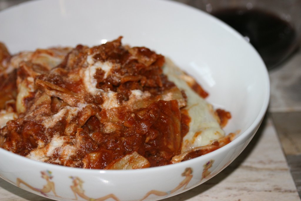 Lasagna Express for those who love lasagna but don't have the time and don't want the fuss.… whiskeynwry.com/2017/10/31/las…