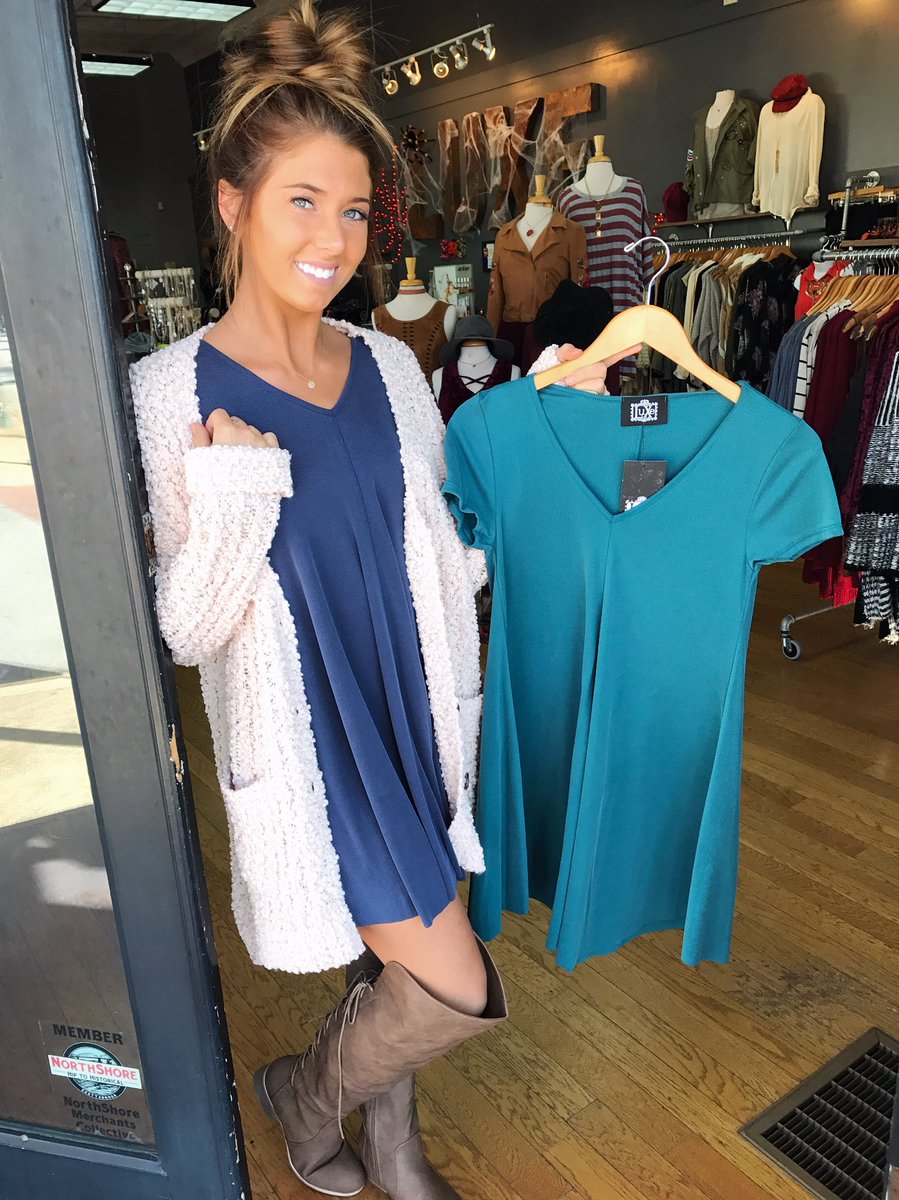 Luxe_Chatt's tweet photo. Alexis looks amazing in our comfy, tshirt dress! We love how she's showing us how to layer it with a cozy sweater, come try these on! #shop https://t.co/WKtI0GH46j