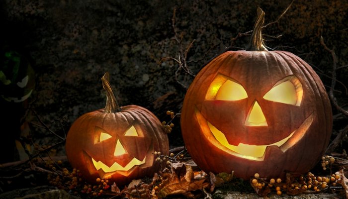Performance_AZ's tweet image. We wish you a fun, safe and spooky Halloween! #PerformanceAuto #Mesa #Auto