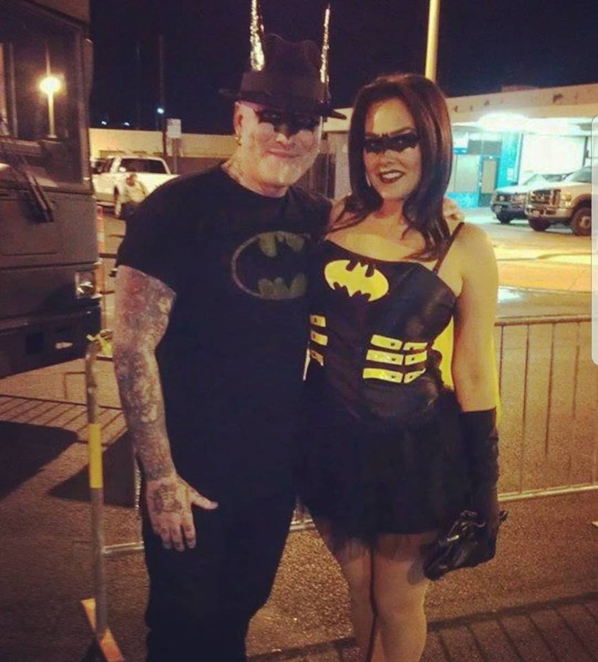 DirkVerminFan's tweet photo. #HappyHalloween Happy Halloween from the Vermin's! @dirkvermin
#ericalynnmakeup #dirkvermin #lasvegas #batman https://t.co/vqX3QgAzlu