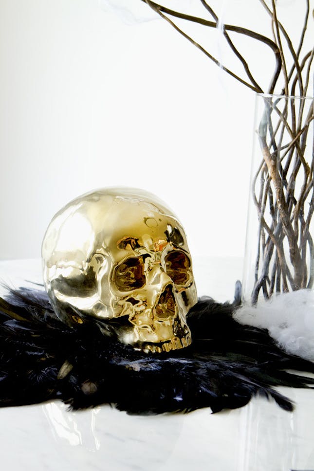 SNCustomHomes's tweet photo. Elevate your #Halloween with these chic ideas from @Britandco: https://t.co/e5xaqBo2oW https://t.co/LAkADiM02p