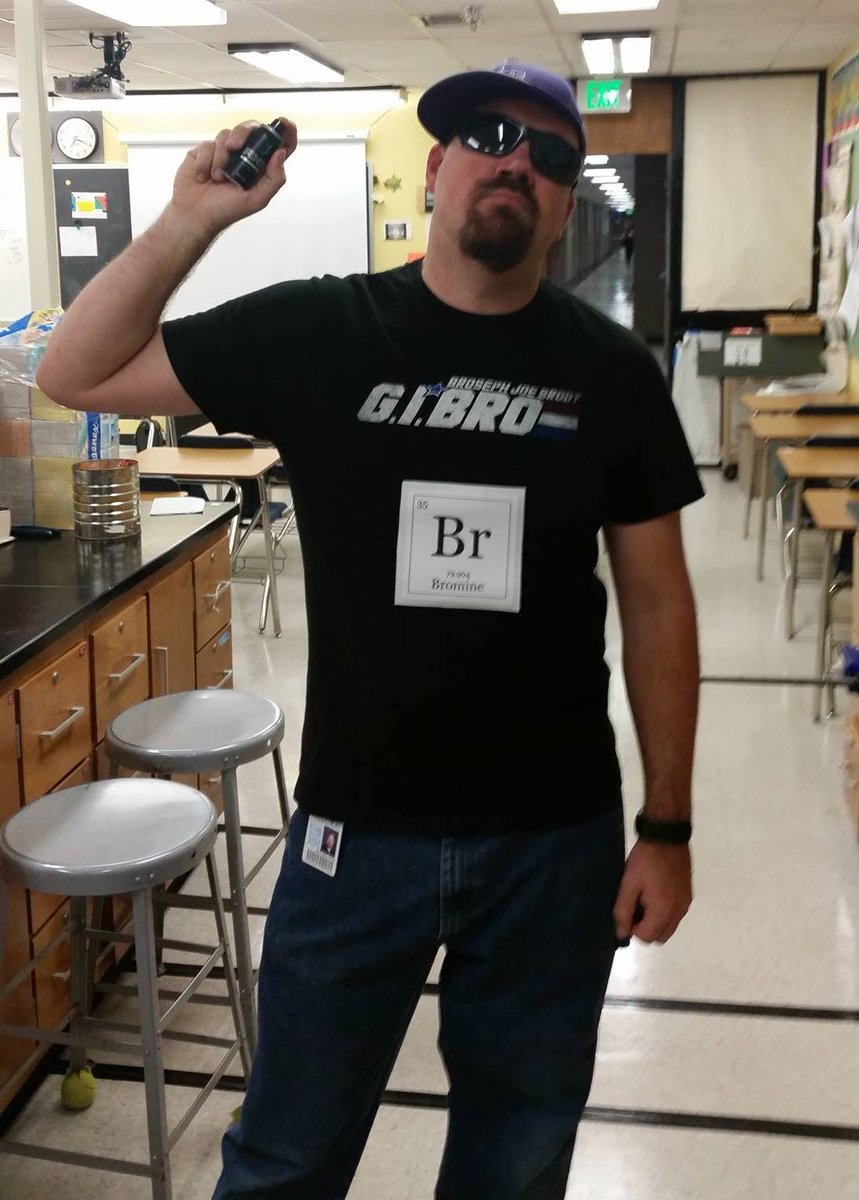 BroJBrody's tweet photo. When the lead physicist at @SevenBucksDS' #ActionScience dresses up as an elemental pun for #Halloween, it's GOTTA be bromine, bro! @TheRock https://t.co/G1QM21bCDB