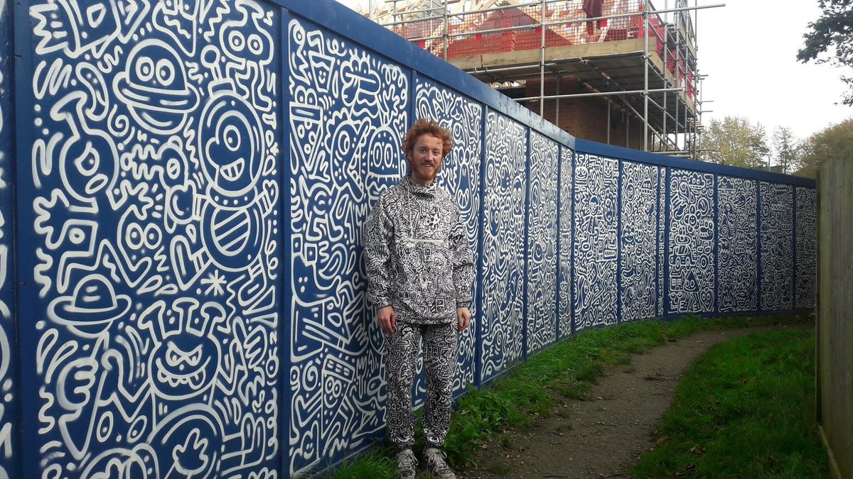 You are a star <a href="/itsmrdoodle/">Mr Doodle</a> totally brightening up the hoarding <a href="/AshfordCouncil/">ashfordcouncil</a> <a href="/TenterdenTown/">My Tenterden</a>