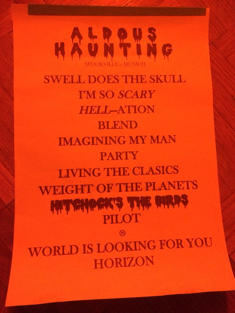 Holysteffo's tweet photo. A hell of a set list #kranhalle #munich #aldousharding #aldoushaunting @AldousHarding @H_HAWKLINE @inFamiliars @Feierwerk089 https://t.co/NsTWWH9GVf