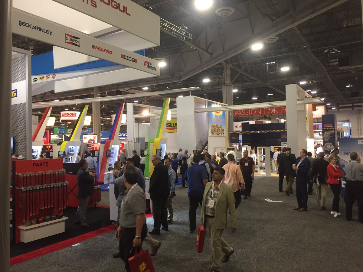 jtkriska's tweet photo. Tulstar at #AAPEX Las Vegas this week. Let us know if we can help you on your #lubricant #baseoil #additive #r134a, and #solvent costs. https://t.co/LMIQEDByAn