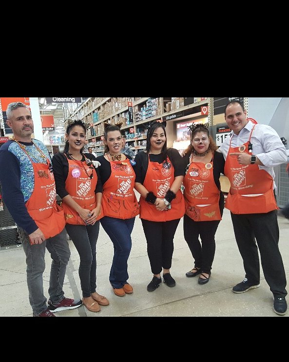 WestDade206's tweet photo. Happy Halloween from 206! @YoankyH @GemaGut97306610 @ruthowensmoh https://t.co/CrKG5geukK