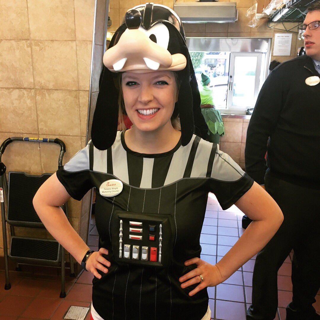 CFALebanon's tweet photo. We’ve got the #HalloweenSpirit at #CFALeb! Come see us before you start your spooky adventures! 👻 #LebanonTN https://t.co/lrzsMxsHAx
