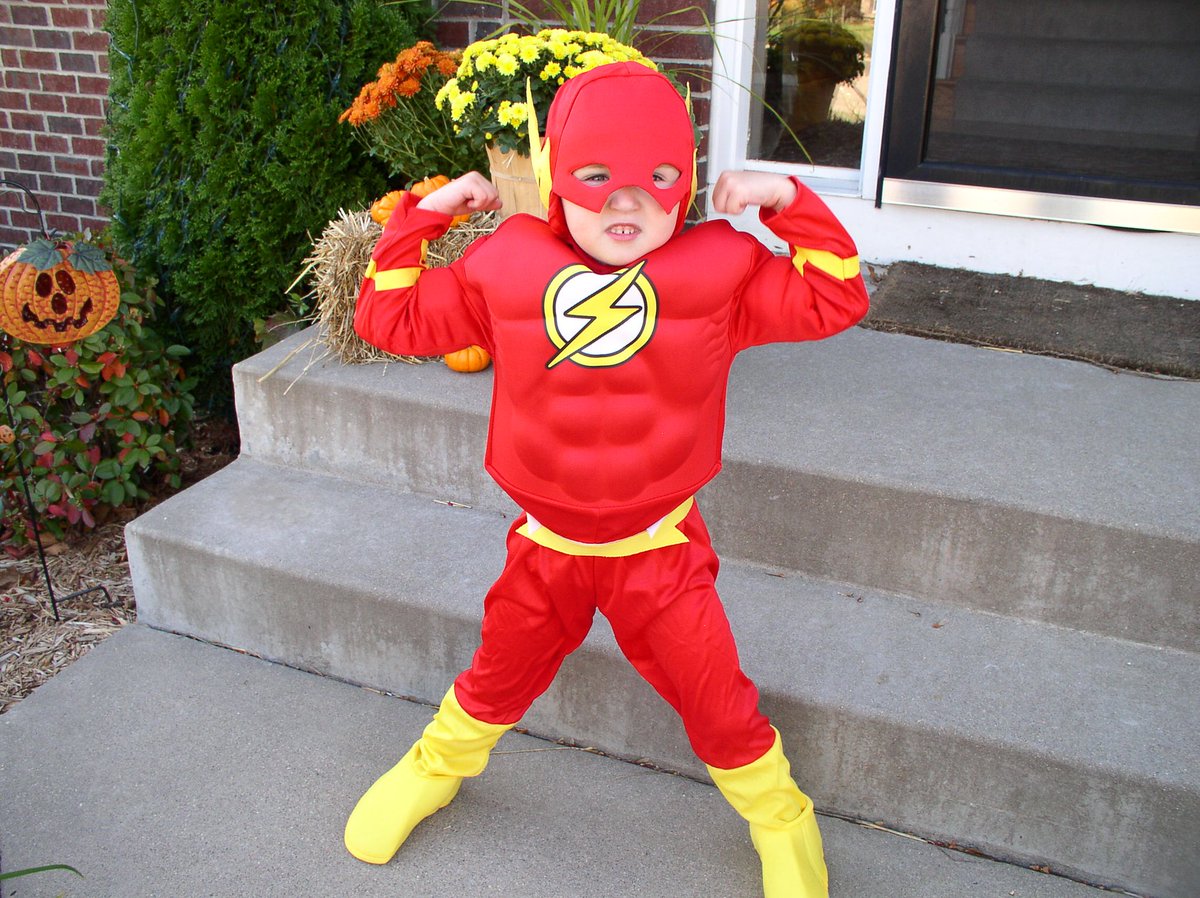 SydWags09's tweet photo. Best bro Halloween pic https://t.co/54FkdmH7n4