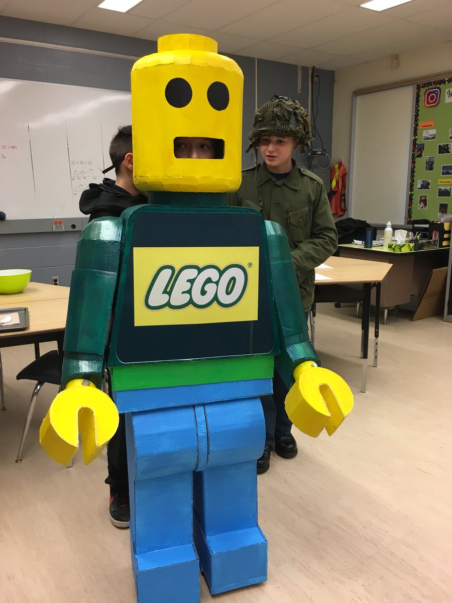 PJLacey2's tweet photo. Halloween @HFHanover https://t.co/mjpFvUYxKS