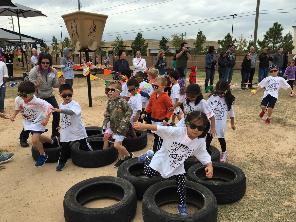 Shafer Elementary students take on the obstacle course at our PTA Fun Run! #fpseuknights