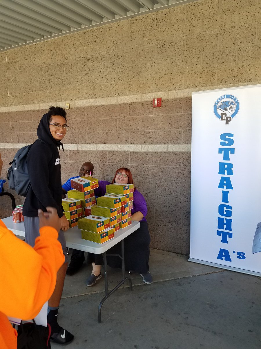 isaac_stein's tweet photo. @TheJaguarsOfDP #RecognizingExcellence Congrats to all Jags w. Straight A's, A/B Honor Roll, Perfect Attendance, &amp; Straight O's! #JagPride https://t.co/YBKThdXyWd