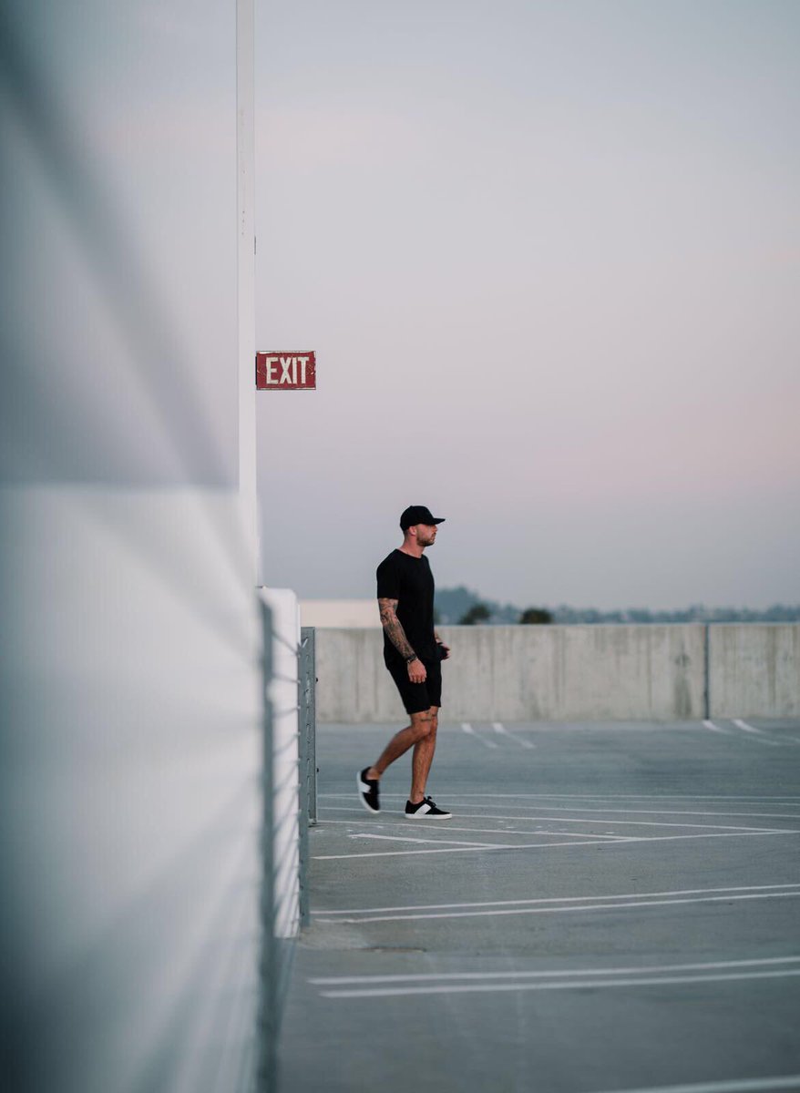 Jones Bolt sneaker is a perfect footwear choice for an all black outfit. Photo credit @jrichldn