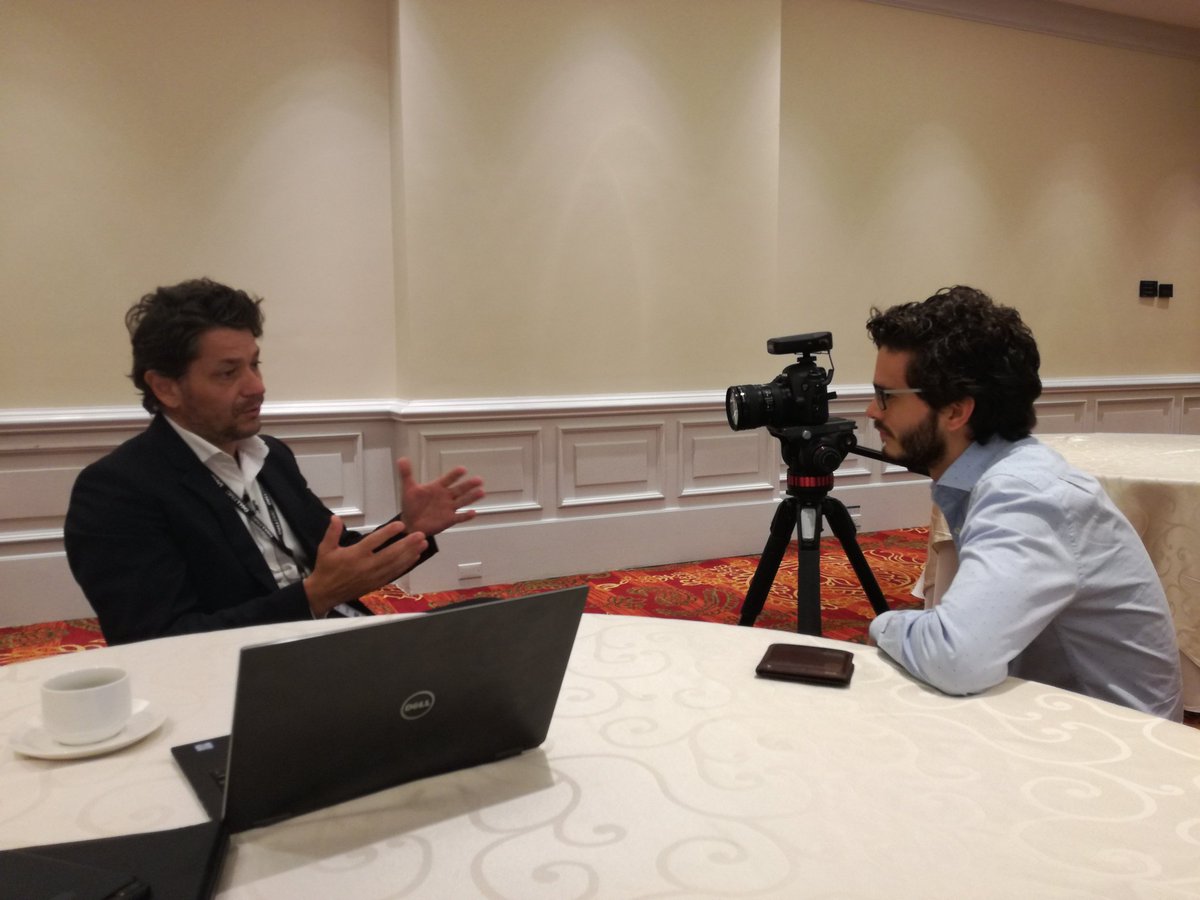 ElySequeira's tweet photo. Dario Pariente habla con @revistaitnow sobre los programas de partners. Seguimos en el #DEFunplugged en CR @DellPanama @DellEMCLatam https://t.co/oWQXPoFAe5