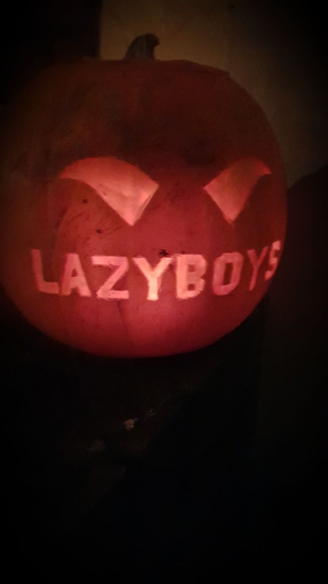 LazySportsLtd's tweet photo. Happy Fright Night Ballers! #Halloween2017 #Bristol #Basketball https://t.co/jV4aXg7HF3