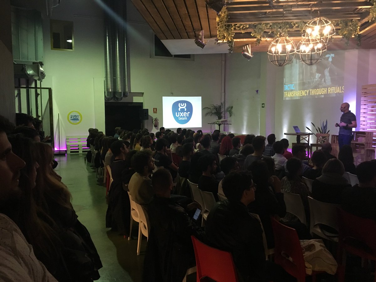 Our fantastic 3rd #UXer meetup! #leanUX @SchibstedSpain <a href="/jboogie/">Jeff Gothelf</a>  🙌👏👏👏